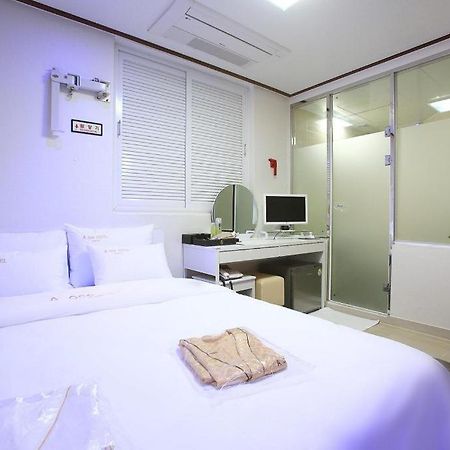 Itaewon A One Hotel Seoul Bagian luar foto