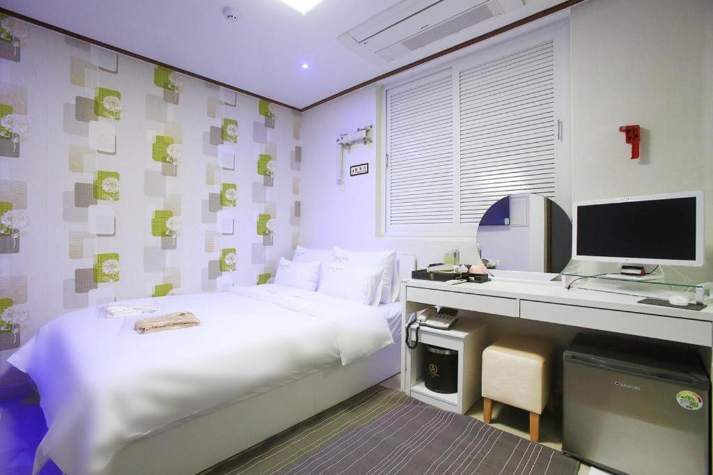 Itaewon A One Hotel Seoul Bagian luar foto
